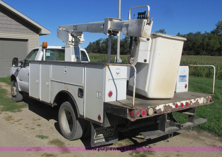 image for item K4204 1999 Ford F450 Super Duty bucket truck