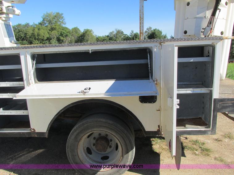 image for item K4204 1999 Ford F450 Super Duty bucket truck