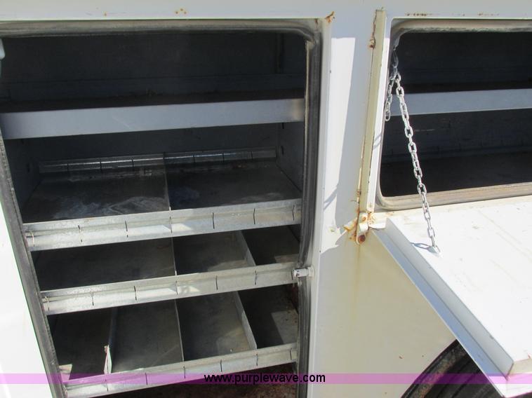 image for item K4204 1999 Ford F450 Super Duty bucket truck