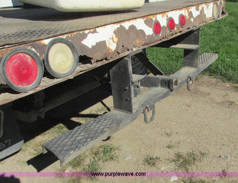 image for item K4204 1999 Ford F450 Super Duty bucket truck