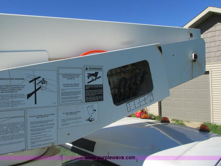 image for item K4204 1999 Ford F450 Super Duty bucket truck