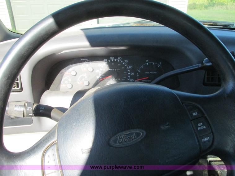 image for item K4204 1999 Ford F450 Super Duty bucket truck