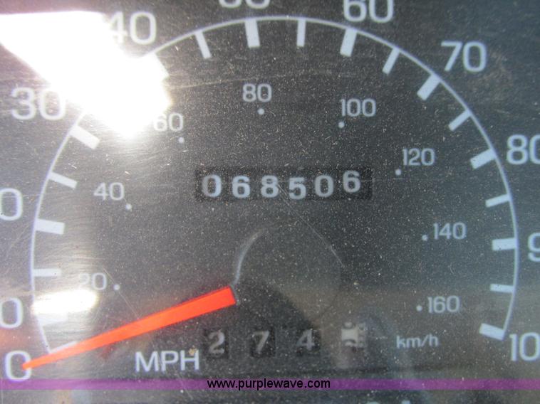 image for item K4204 1999 Ford F450 Super Duty bucket truck