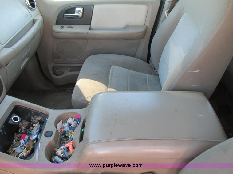 image for item K4205 2006 Ford Expedition SUV