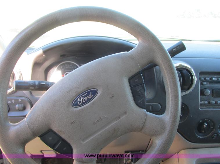 image for item K4205 2006 Ford Expedition SUV