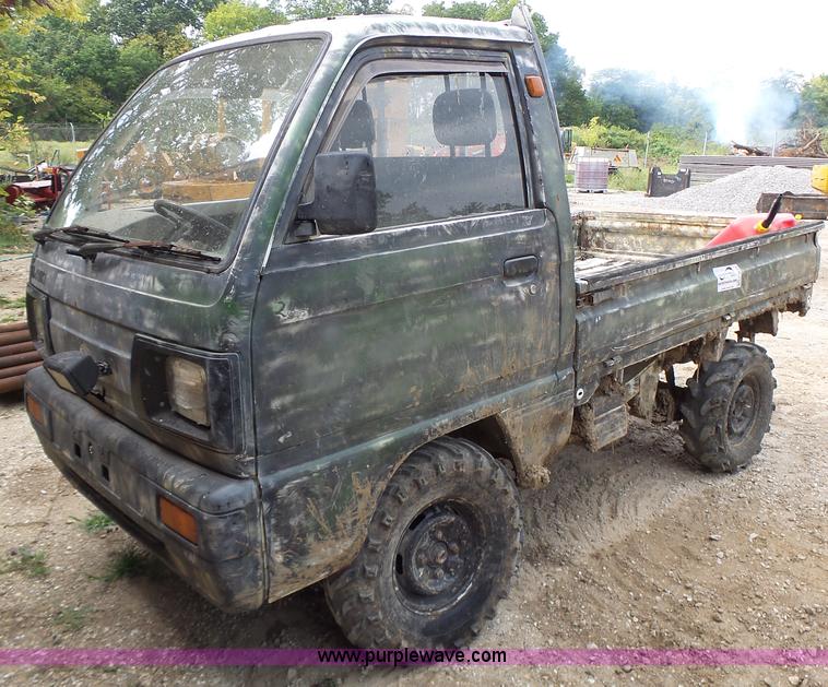 image for item K5699 Suzuki utility vehicle