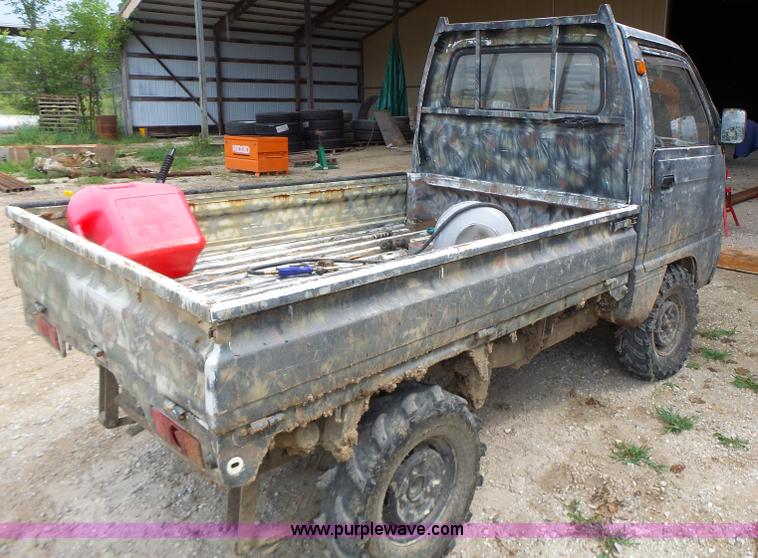 image for item K5699 Suzuki utility vehicle