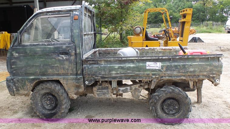 image for item K5699 Suzuki utility vehicle