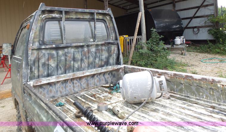 image for item K5699 Suzuki utility vehicle