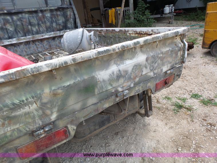 image for item K5699 Suzuki utility vehicle