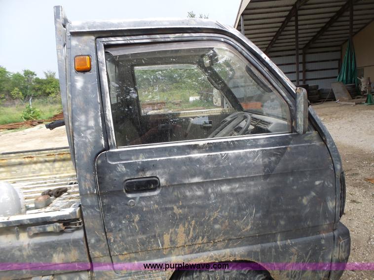 image for item K5699 Suzuki utility vehicle