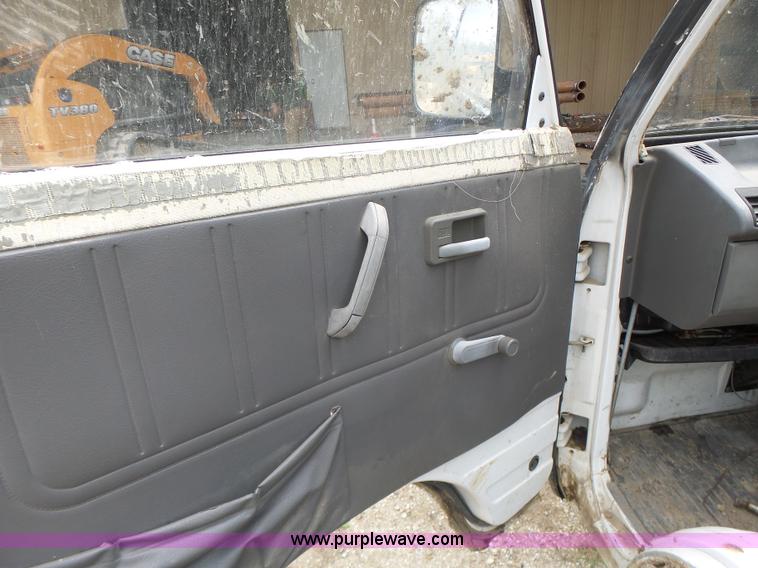 image for item K5699 Suzuki utility vehicle