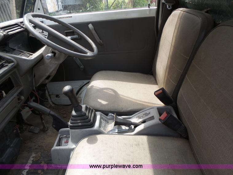 image for item K5699 Suzuki utility vehicle