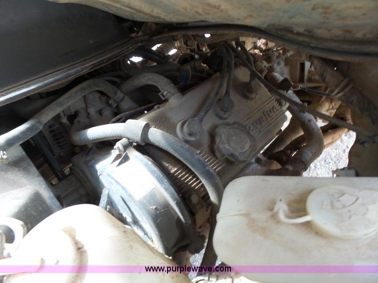 image for item K5699 Suzuki utility vehicle