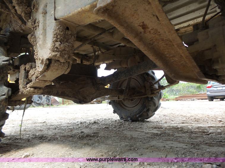 image for item K5699 Suzuki utility vehicle