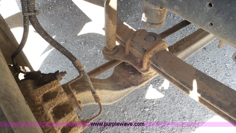 image for item K6757 2001 Chevrolet C7500 propane truck