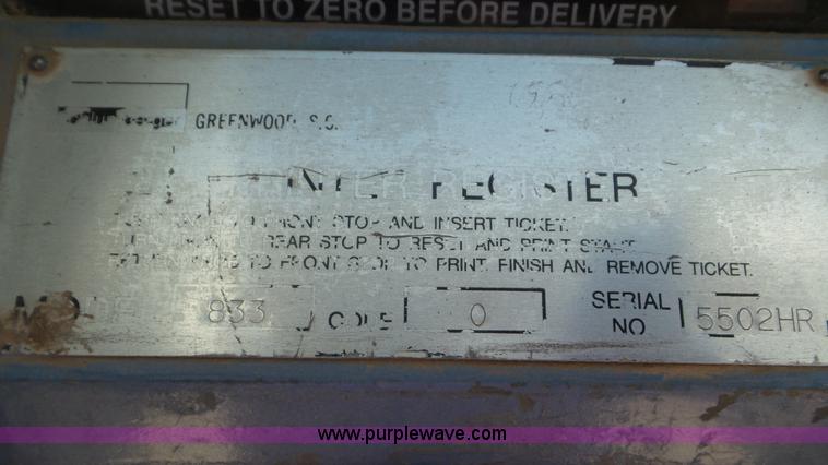 image for item K6757 2001 Chevrolet C7500 propane truck