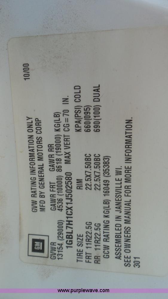 image for item K6757 2001 Chevrolet C7500 propane truck