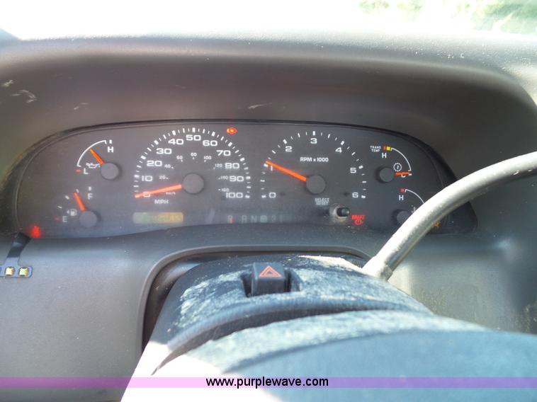 image for item K8242 2004 Ford F350 Super Duty XL utility truck with Hi-Rail/Road rail