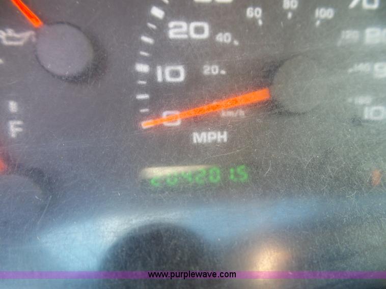 image for item K8242 2004 Ford F350 Super Duty XL utility truck with Hi-Rail/Road rail