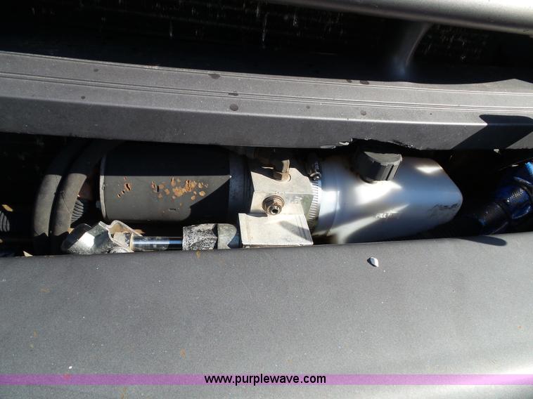 image for item K8242 2004 Ford F350 Super Duty XL utility truck with Hi-Rail/Road rail