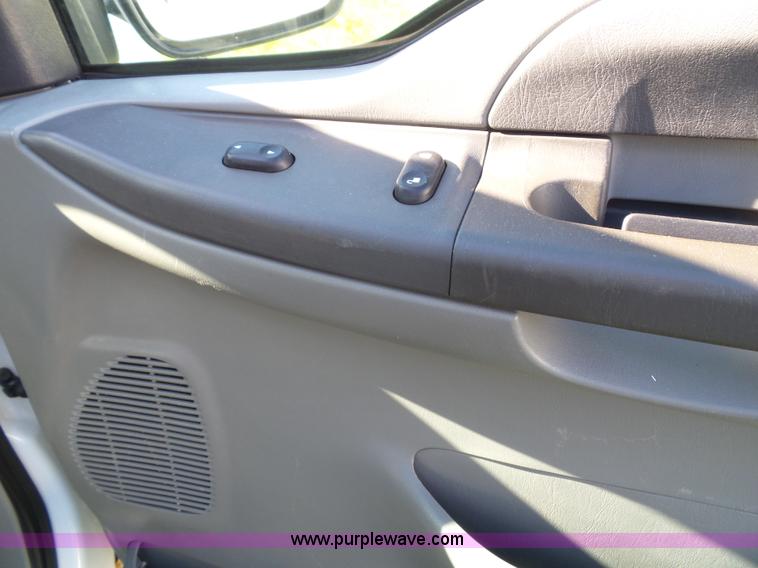 image for item K8242 2004 Ford F350 Super Duty XL utility truck with Hi-Rail/Road rail