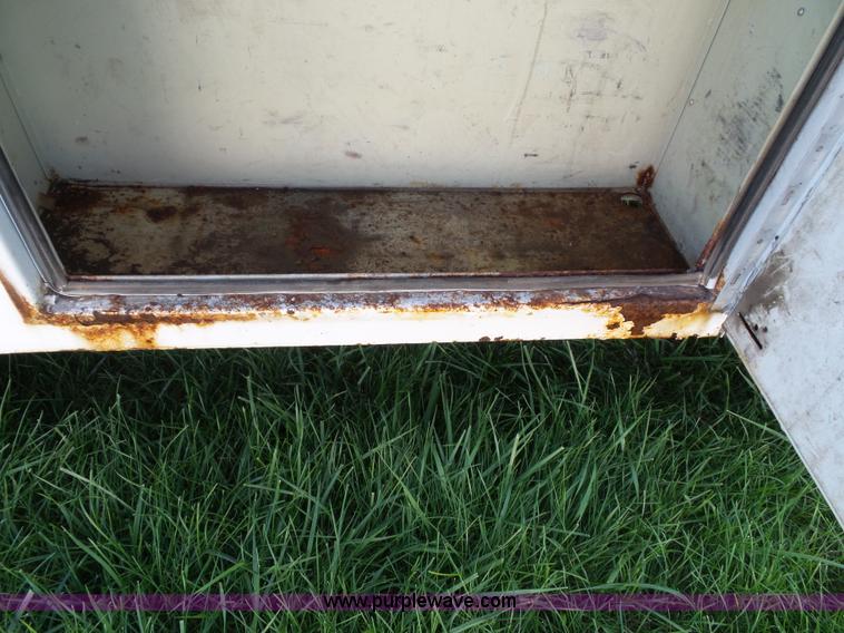 image for item K8242 2004 Ford F350 Super Duty XL utility truck with Hi-Rail/Road rail