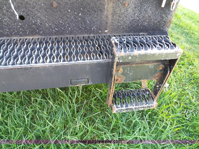 image for item K8242 2004 Ford F350 Super Duty XL utility truck with Hi-Rail/Road rail