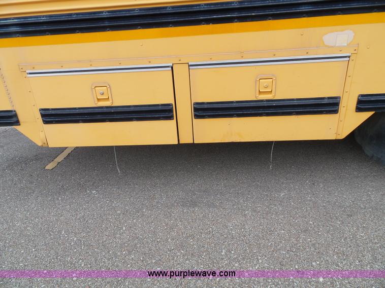 image for item K8247 1995 Blue Bird TC2000 school bus