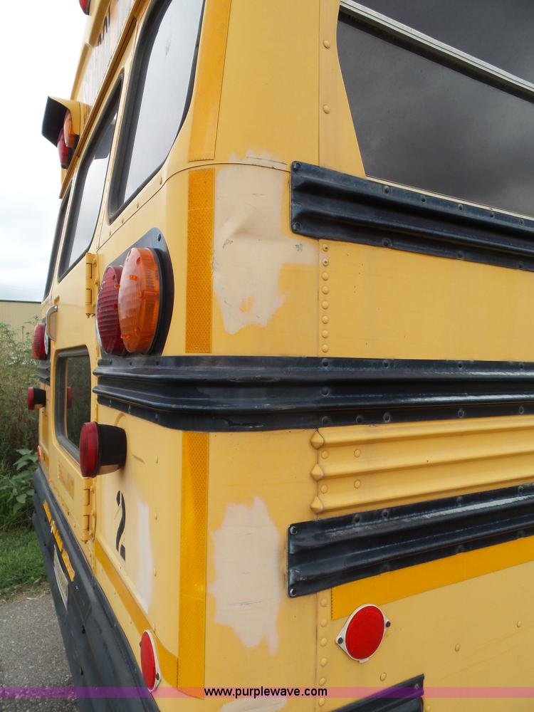 image for item K8247 1995 Blue Bird TC2000 school bus