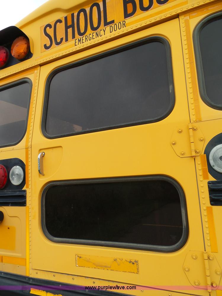 image for item K8247 1995 Blue Bird TC2000 school bus