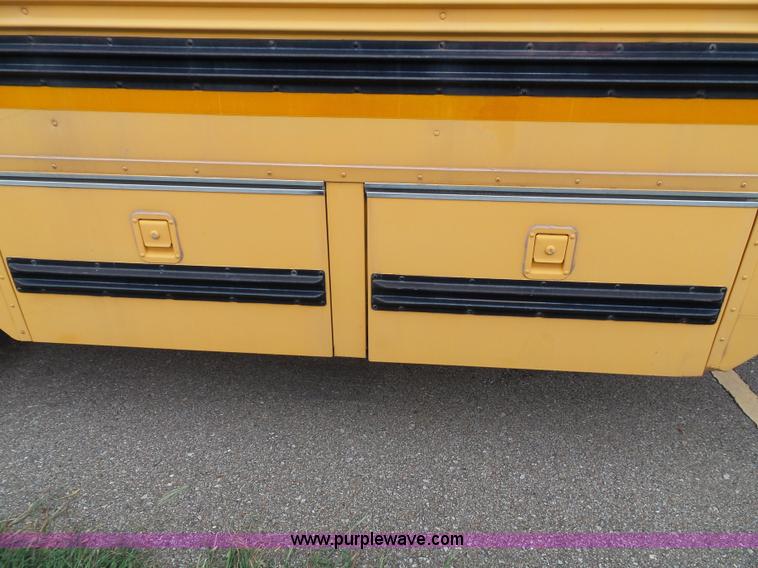image for item K8247 1995 Blue Bird TC2000 school bus