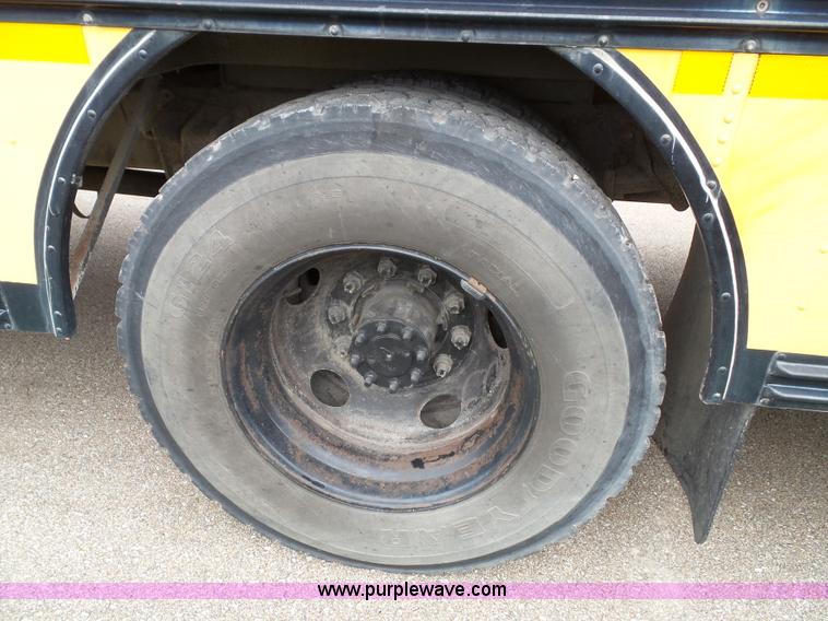 image for item K8247 1995 Blue Bird TC2000 school bus