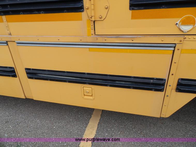 image for item K8247 1995 Blue Bird TC2000 school bus