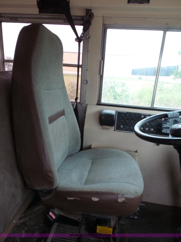 image for item K8247 1995 Blue Bird TC2000 school bus