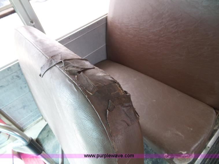 image for item K8247 1995 Blue Bird TC2000 school bus