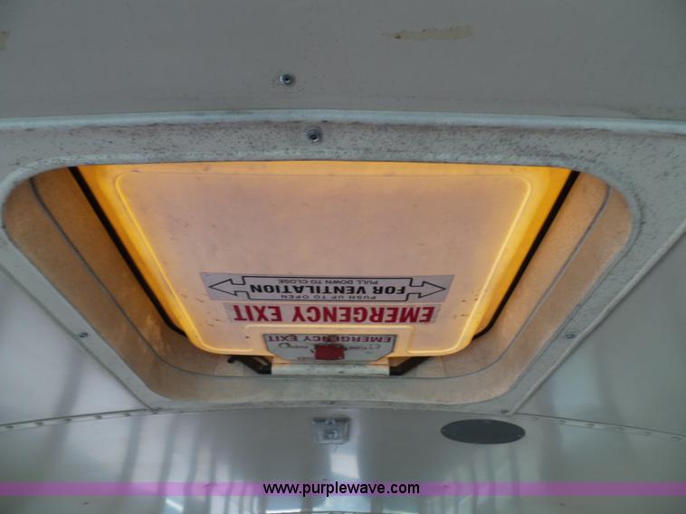 image for item K8247 1995 Blue Bird TC2000 school bus