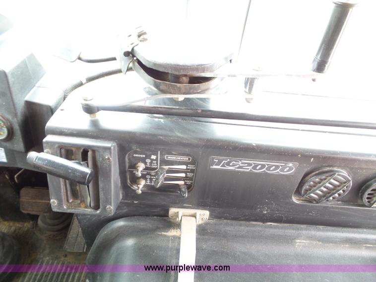 image for item K8247 1995 Blue Bird TC2000 school bus