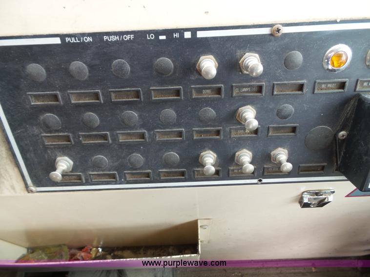 image for item K8247 1995 Blue Bird TC2000 school bus