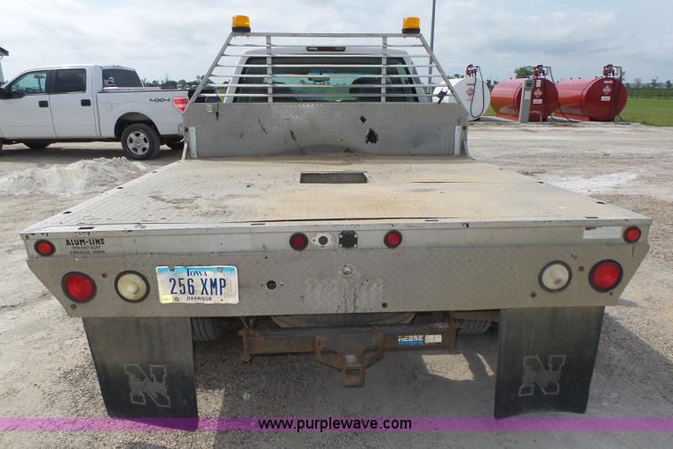 image for item K8476 1999 Chevrolet 3500 LS Crew Cab flatbed pickup truck