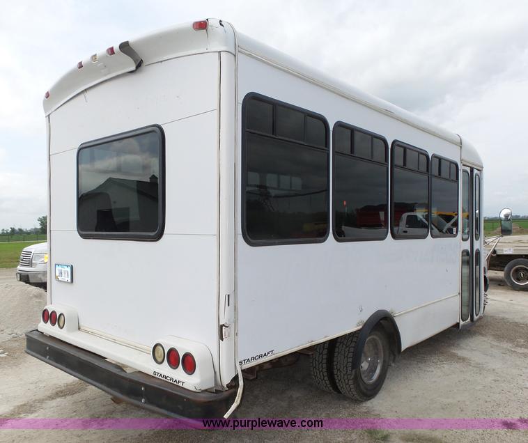 image for item K8477 1999 Ford Econoline E350 Super Duty shuttle bus