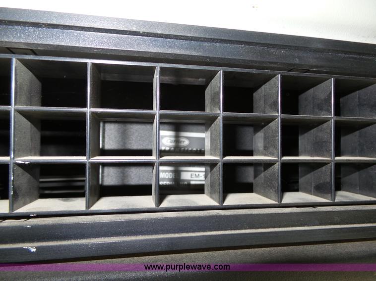 image for item K8477 1999 Ford Econoline E350 Super Duty shuttle bus