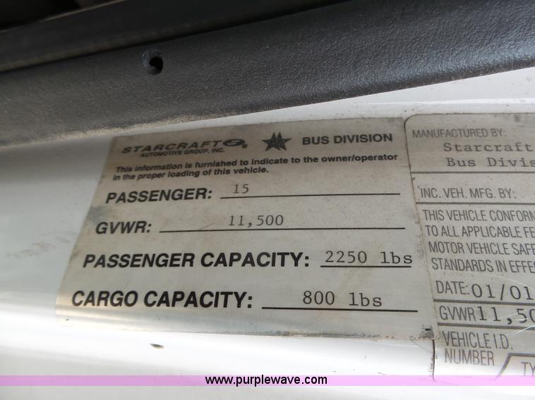 image for item K8477 1999 Ford Econoline E350 Super Duty shuttle bus