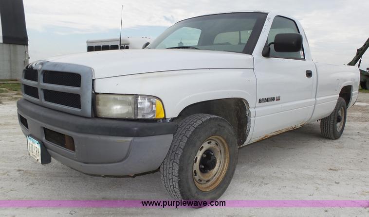 image for item K8480 1996 Dodge Ram 1500 pickup truck
