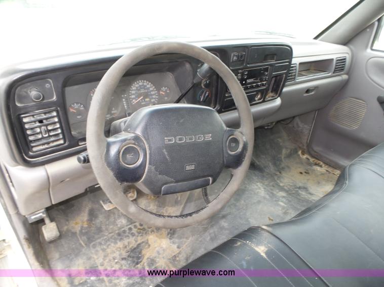 image for item K8480 1996 Dodge Ram 1500 pickup truck