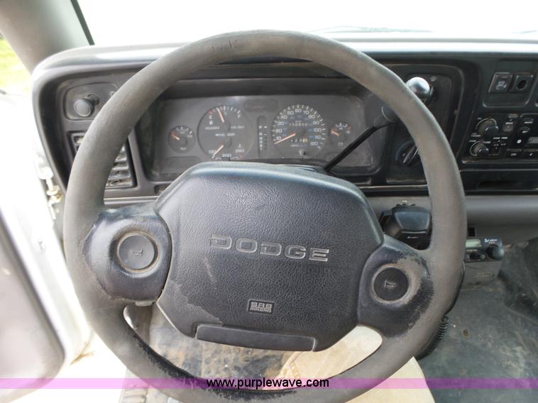 image for item K8480 1996 Dodge Ram 1500 pickup truck