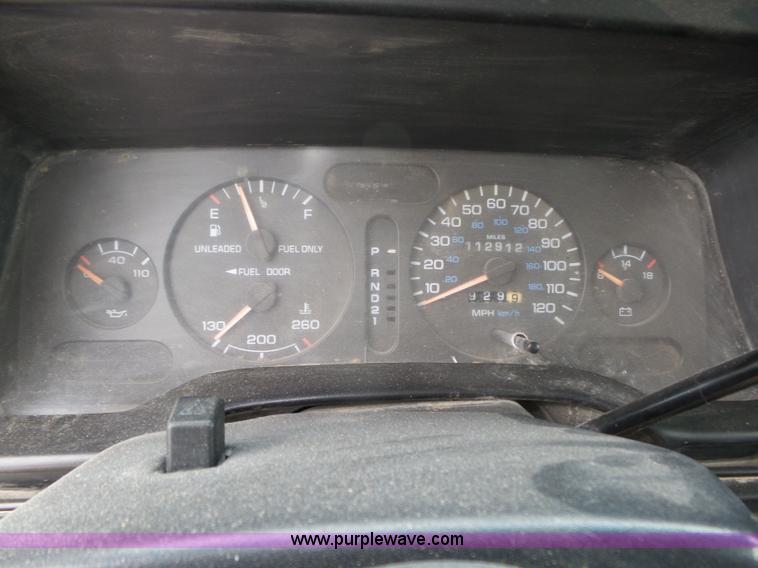 image for item K8480 1996 Dodge Ram 1500 pickup truck