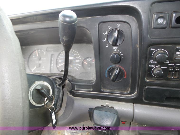 image for item K8480 1996 Dodge Ram 1500 pickup truck