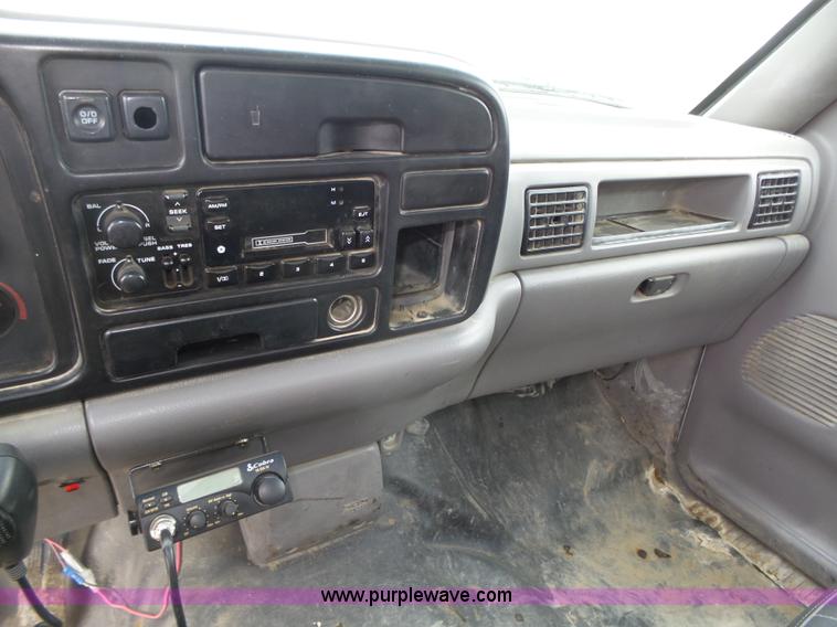 image for item K8480 1996 Dodge Ram 1500 pickup truck