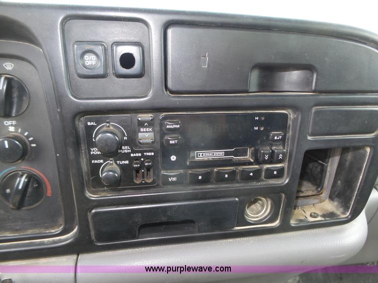 image for item K8480 1996 Dodge Ram 1500 pickup truck